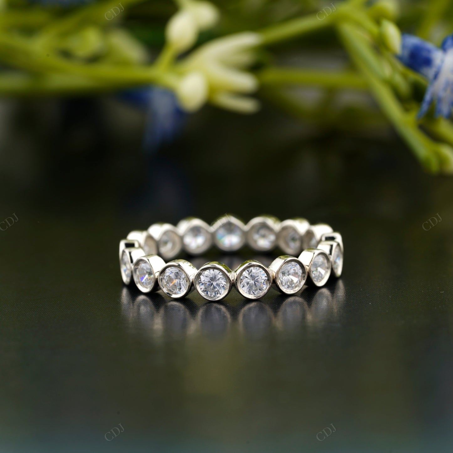 Classic Round Lab-Grown Diamond Band