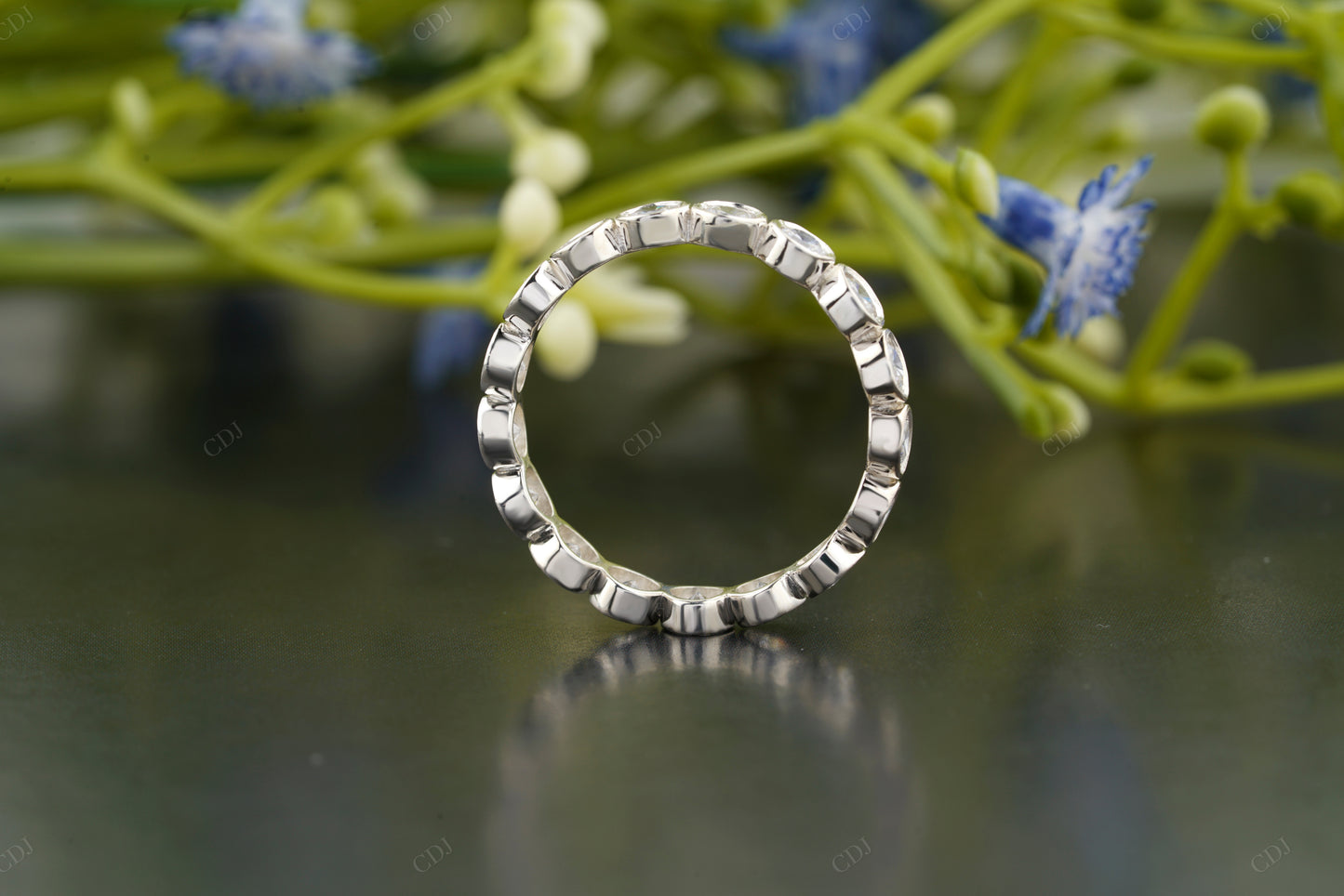 Classic Round Lab-Grown Diamond Band