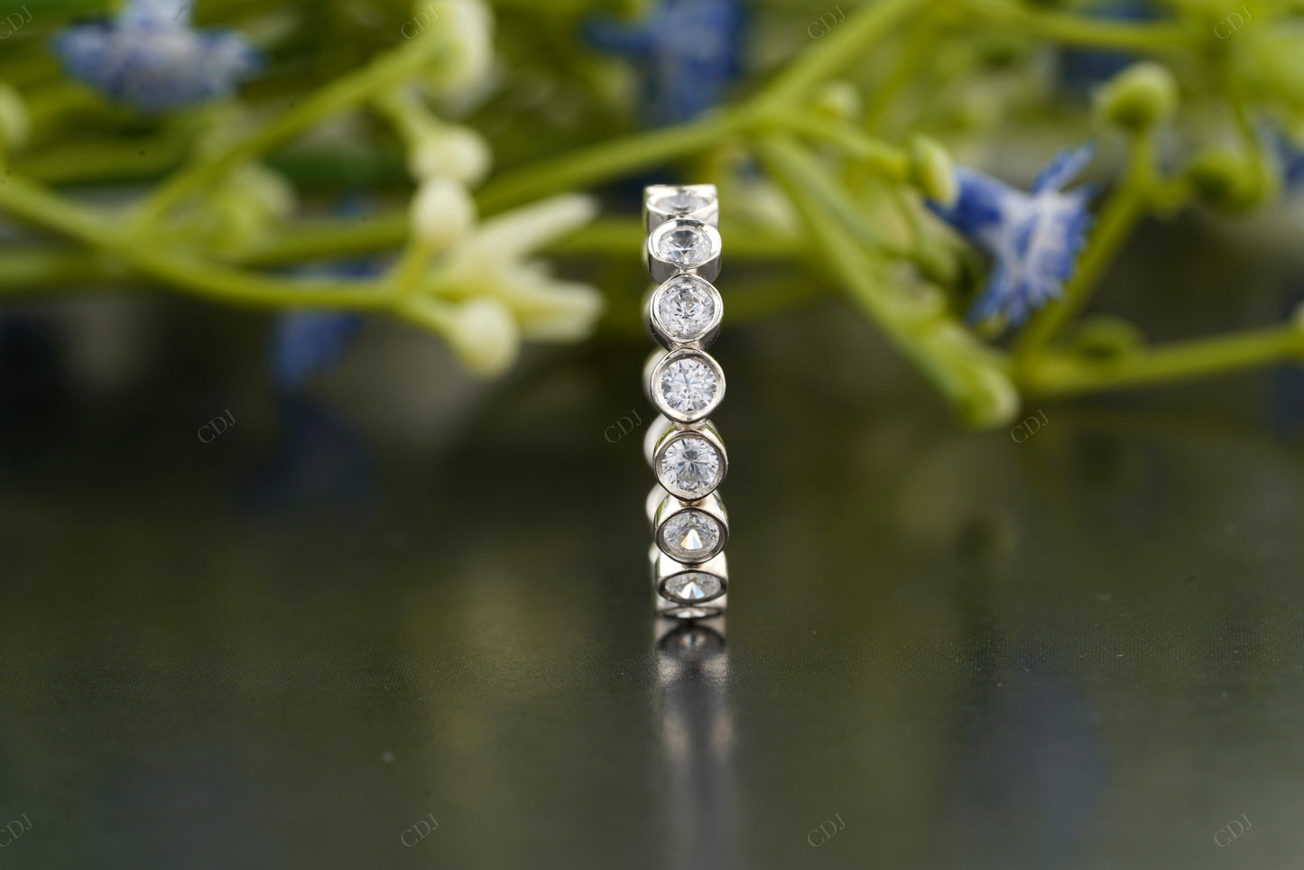 Classic Round Lab-Grown Diamond Band