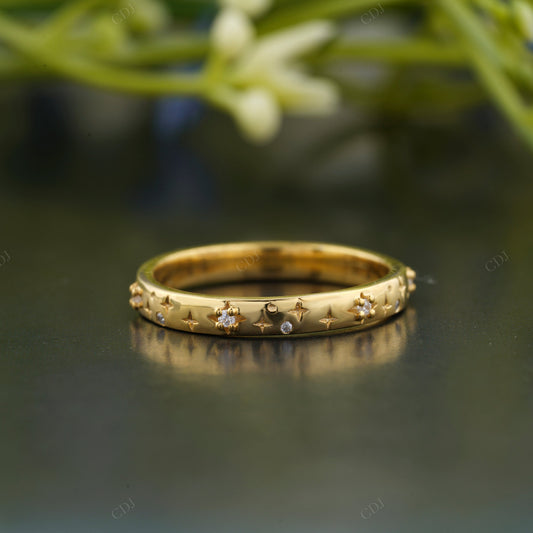 Star Pattern Gold Diamond Wedding Band