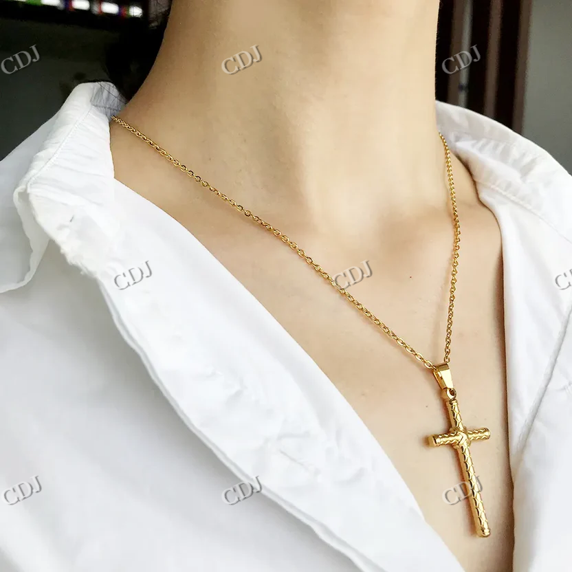 Custom Cross Design High Quality Hip Hop Pendant hip hop jewelry CustomDiamJewel