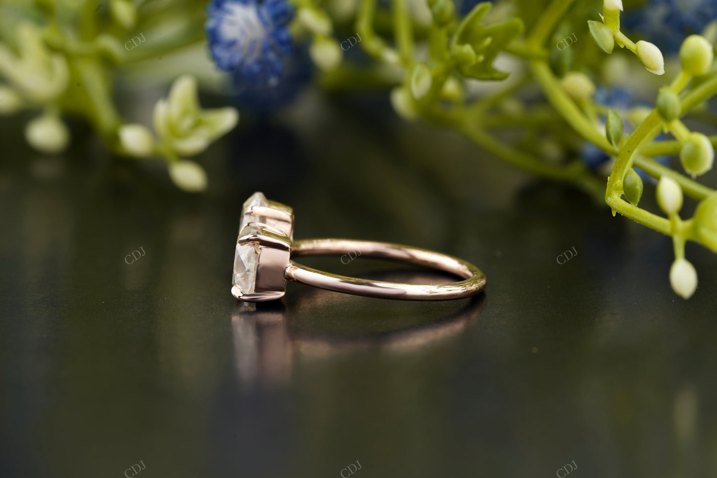 Toi et Moi Lab-Grown Diamond Ring