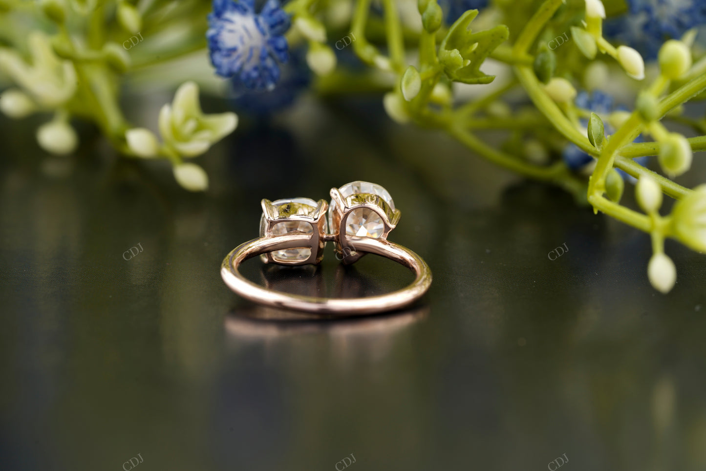 Toi et Moi Lab-Grown Diamond Ring
