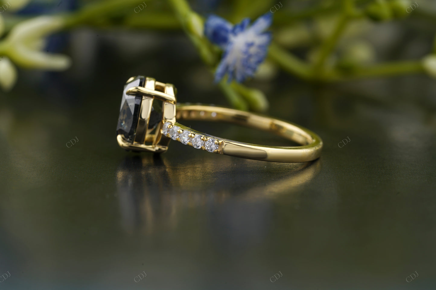 Black Lab-Grown Diamond Oval Pavé Ring