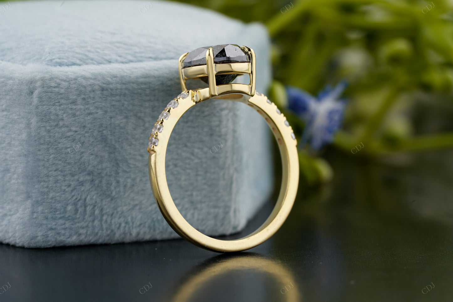 Black Lab-Grown Diamond Oval Pavé Ring