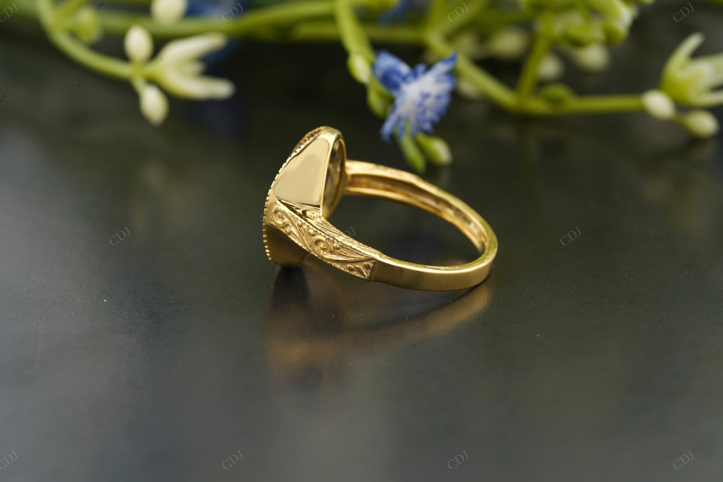 Black Pear Moissanite Vintage Gold Ring