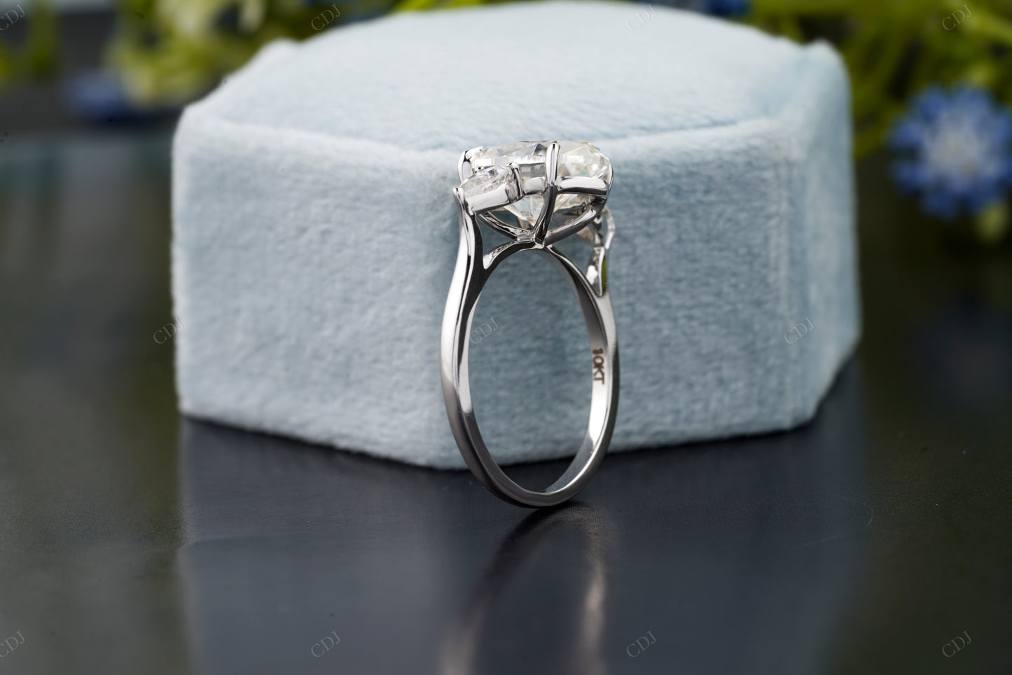 Lab-Grown Diamond Nature Inspired Ring