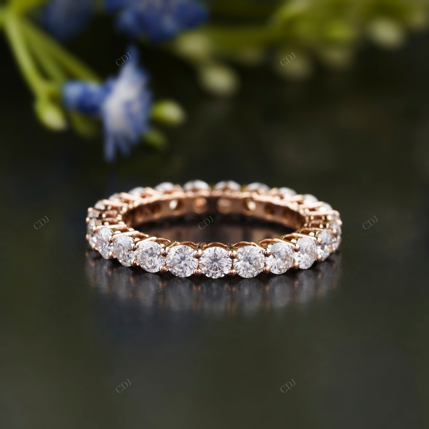 Round Lab-Grown Diamond Classic Band