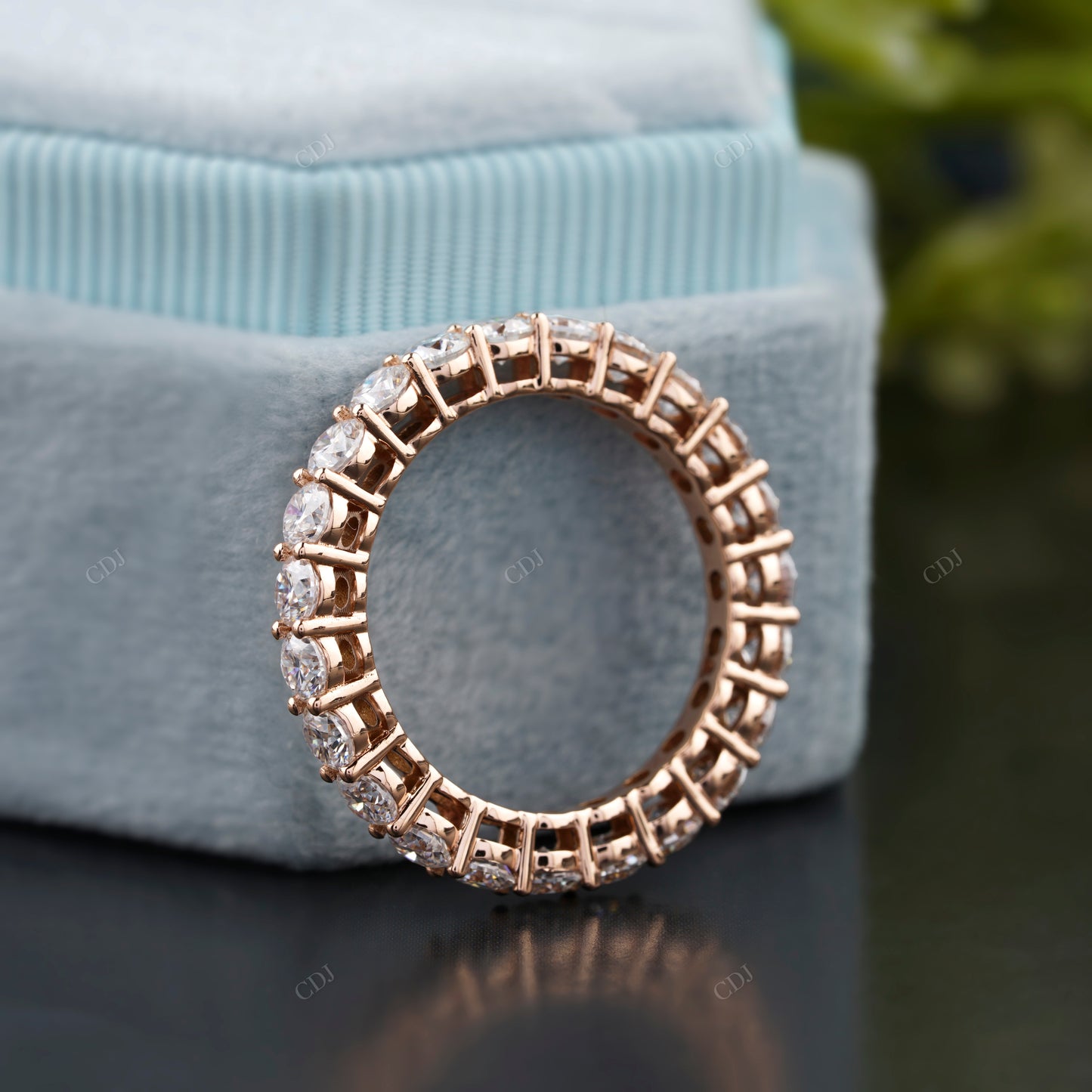 Round Lab-Grown Diamond Classic Band