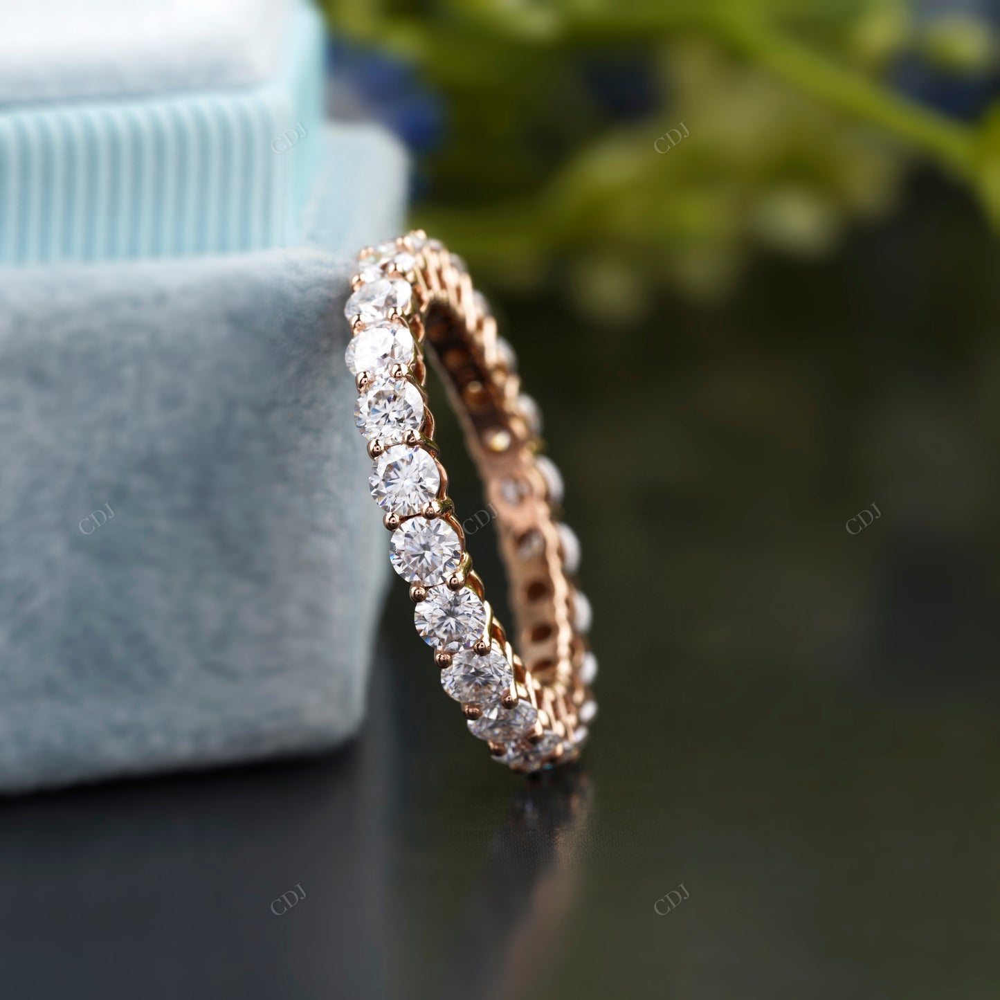 Round Lab-Grown Diamond Classic Band