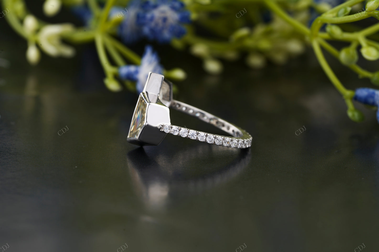 Geometric Hexagon Lab-Grown Diamond Ring