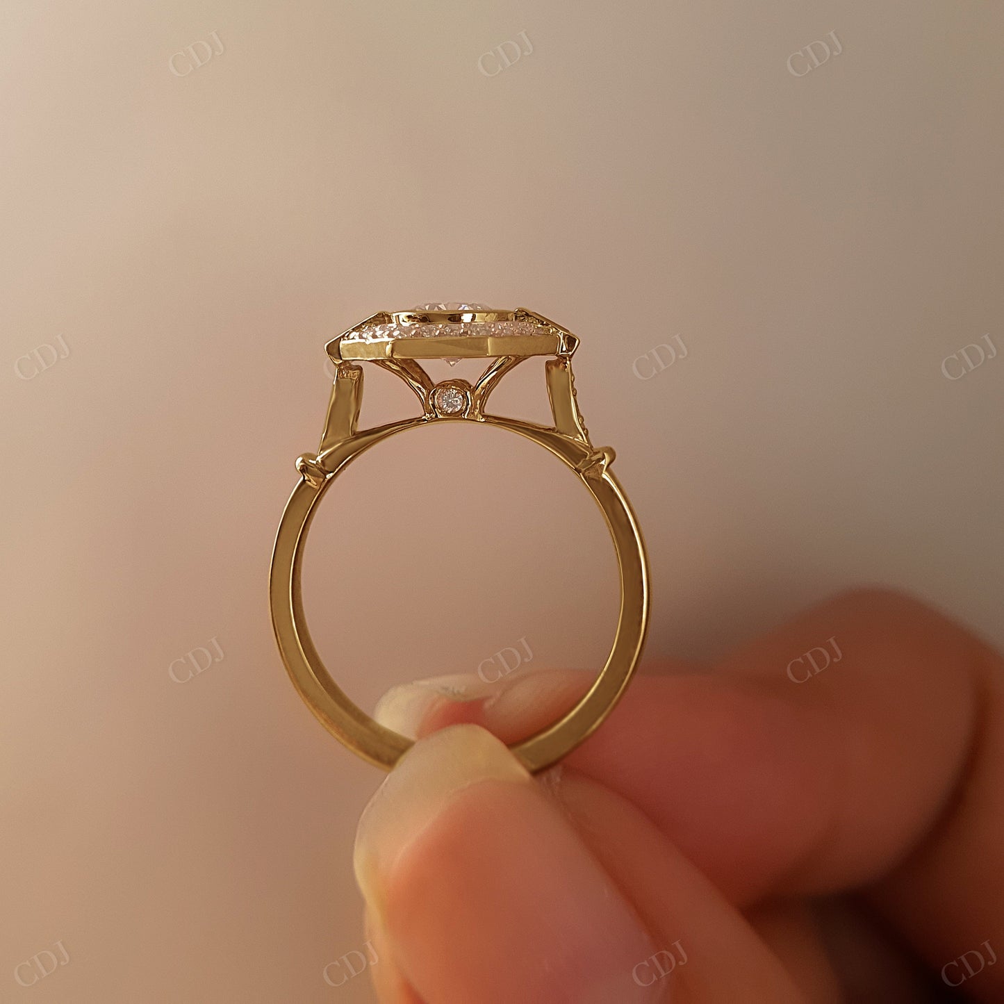Round Cut Lab Grown Diamond Engagement Ring