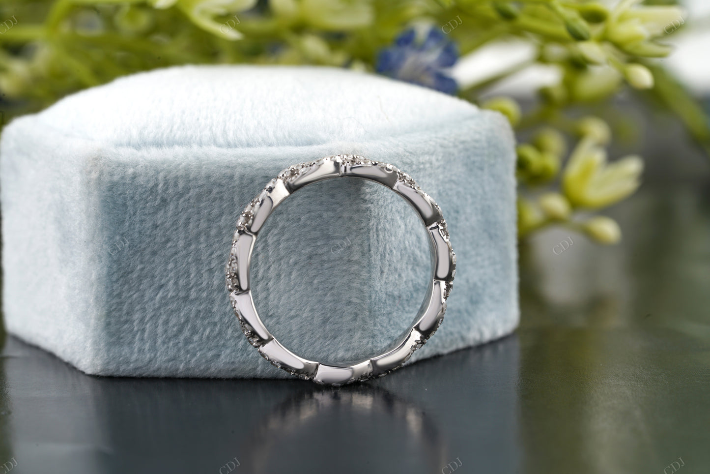 Curved Pavé Lab-Grown Diamond Band