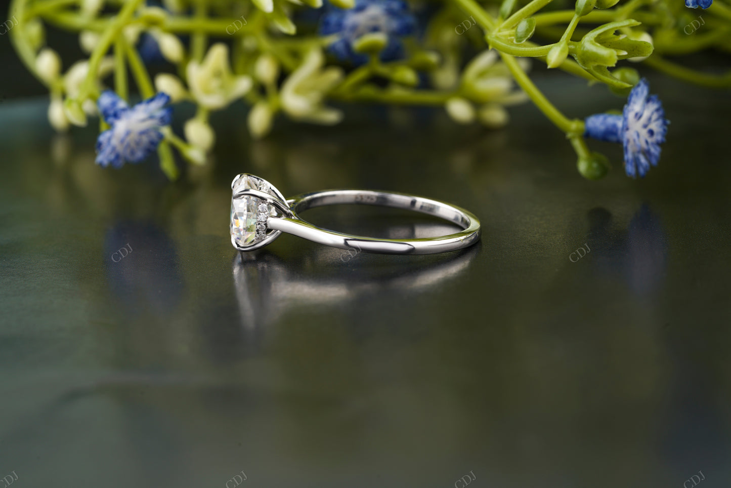 Timeless Round Lab-Grown Diamond Ring