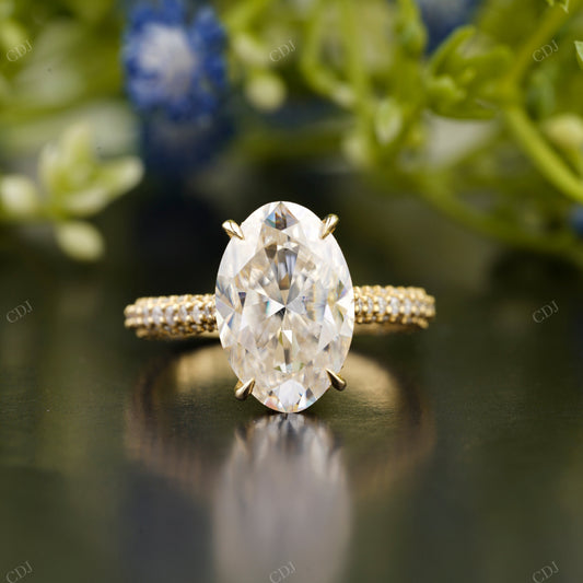 Oval Lab-Grown Diamond Pavé Ring customdiamjewel