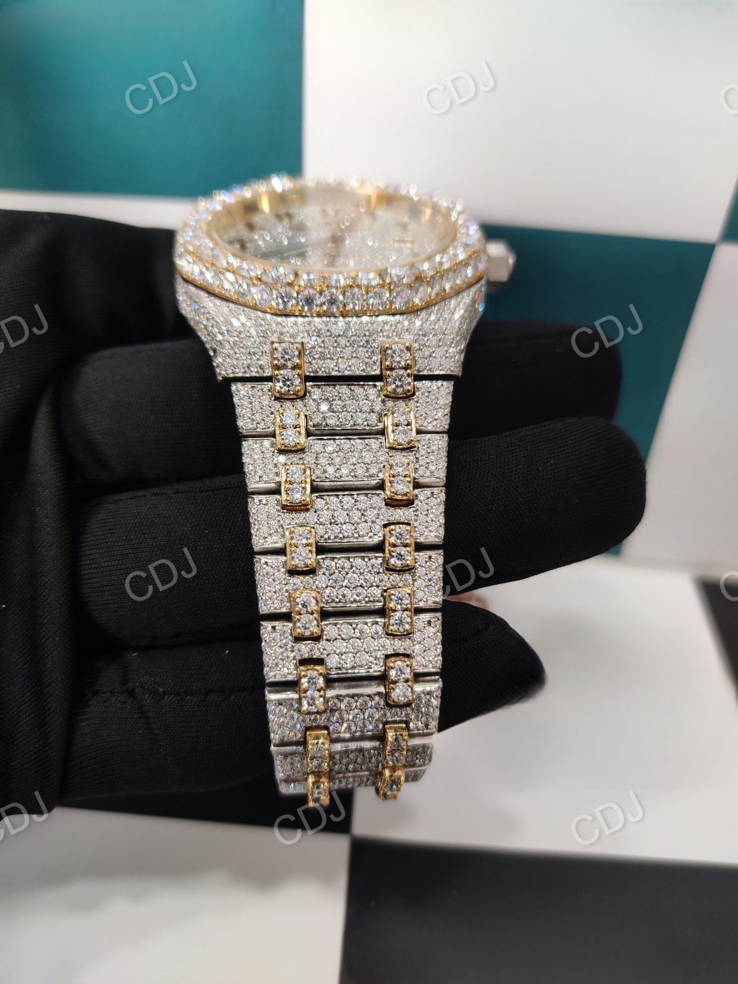 Classic Lab Grown Luxury Design Iced Out Men's Full Diamond Wrist Watch Yellow Gold Plated Swiss Watch CVD Diamond Watch