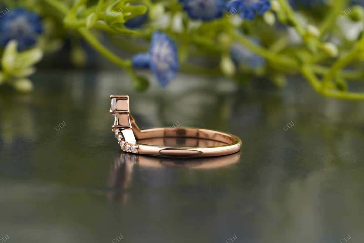 Lab-Grown Diamond Chevron Band