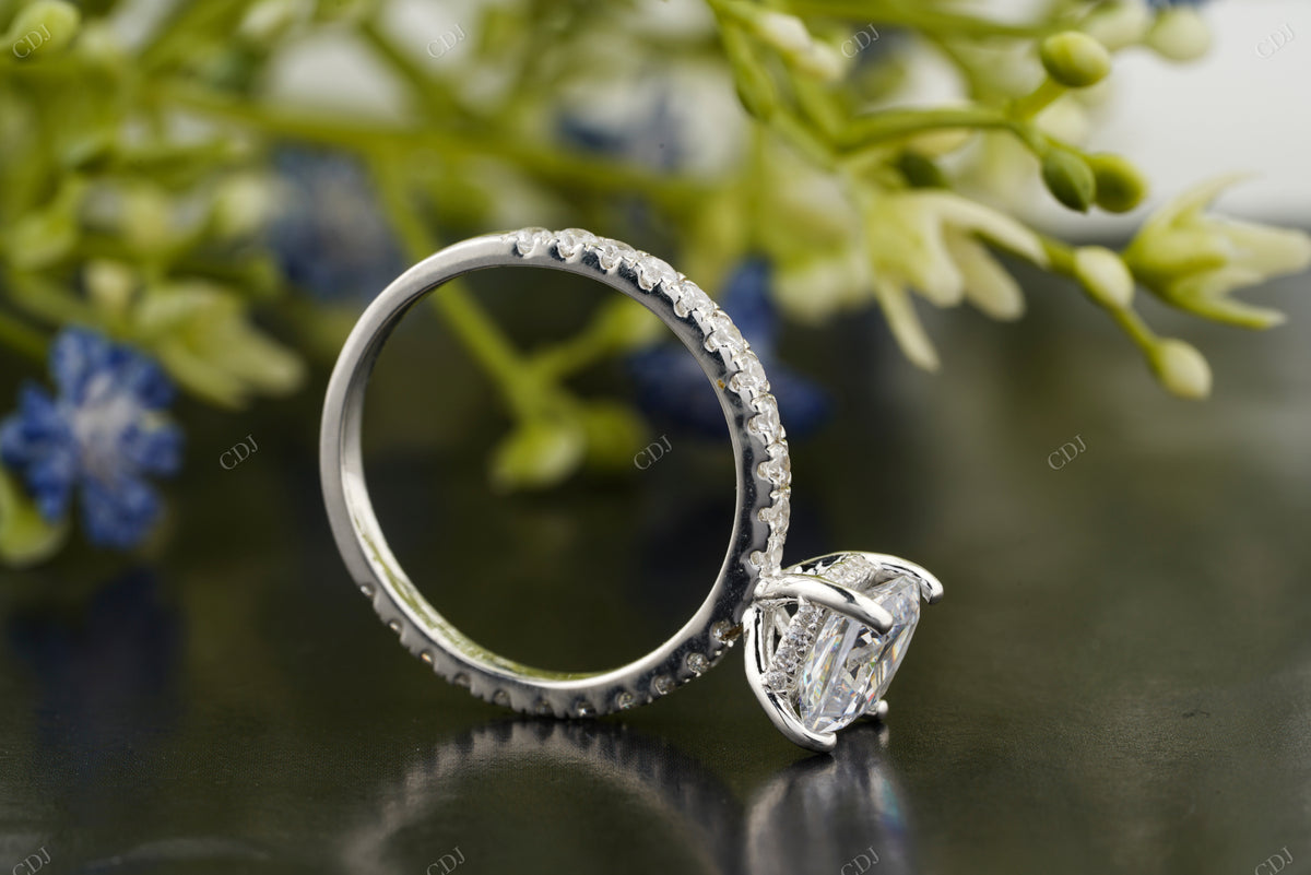 Cushion Lab-Grown Diamond Pavé Ring customdiamjewel
