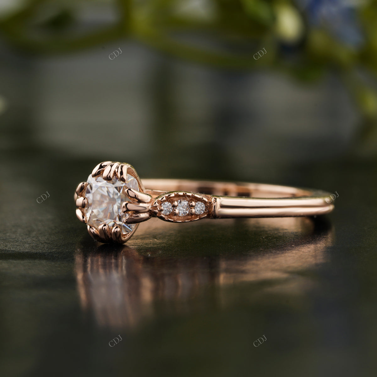 Lab-Grown Diamond Round Vintage Ring customdiamjewel