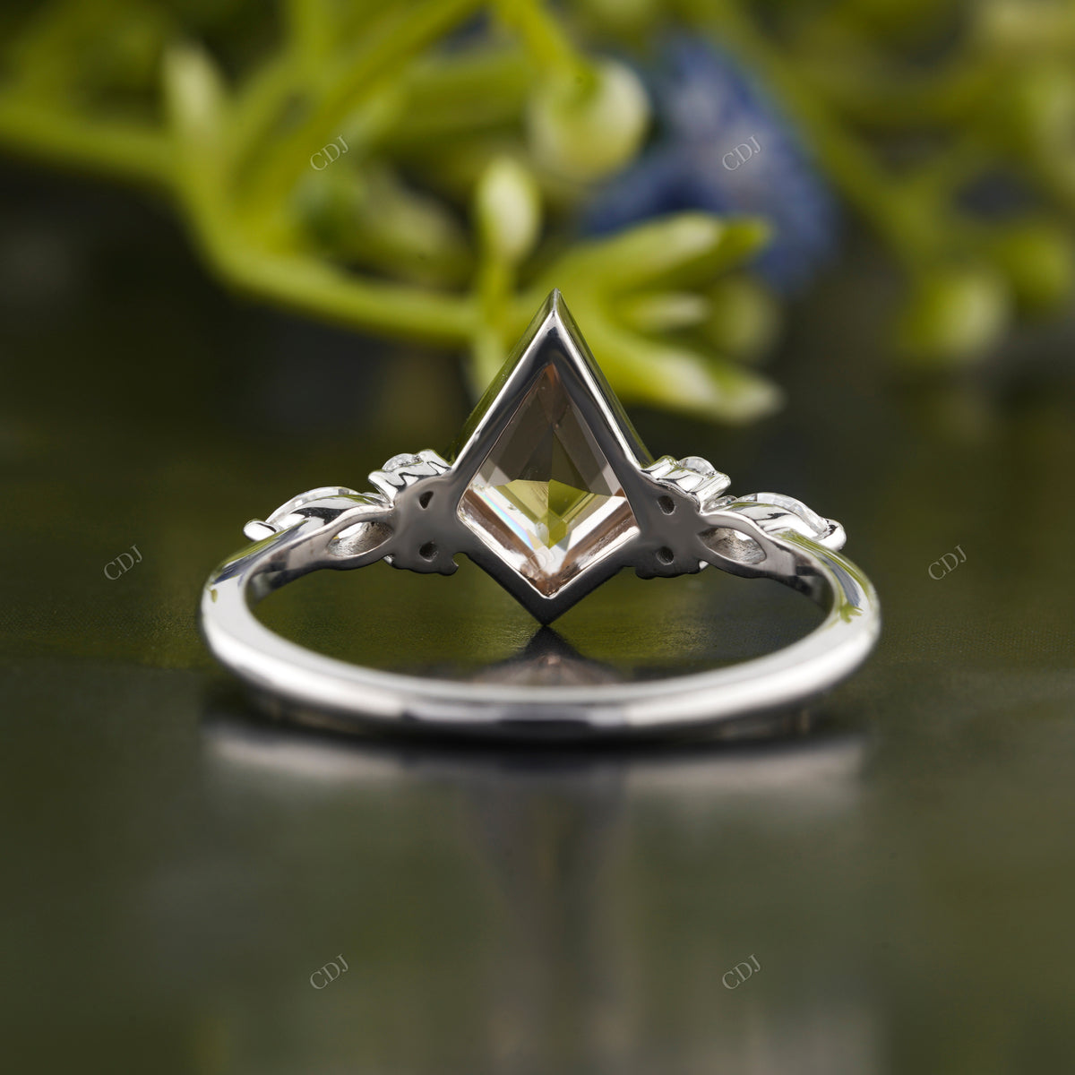 Kite Cut Moissanite Diamond Bridal Set