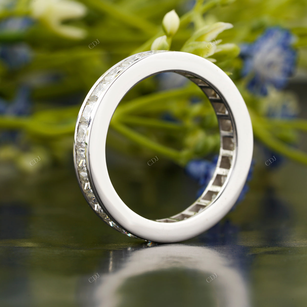 Lab-Grown Diamond Channel Set Band customdiamjewel