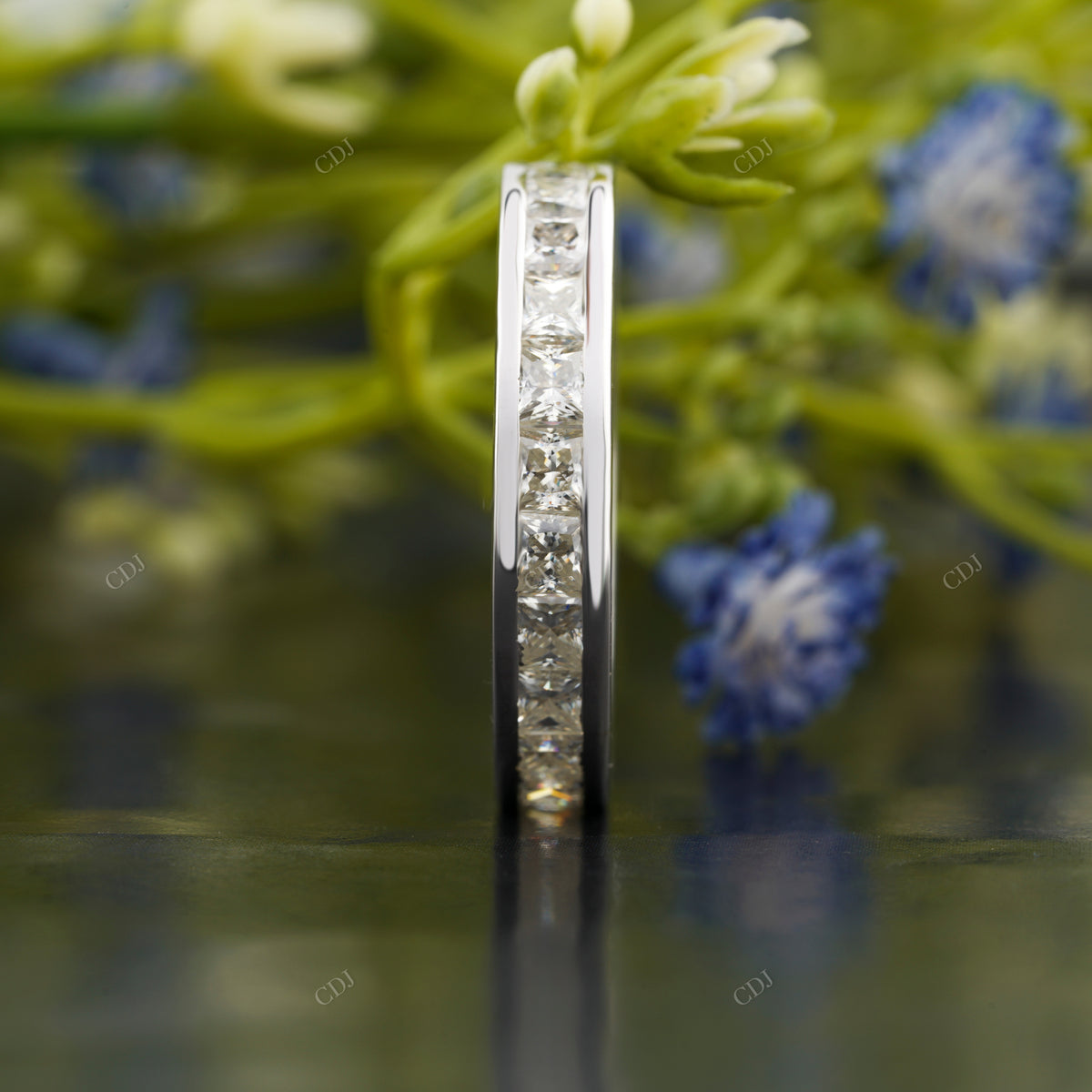 Lab-Grown Diamond Channel Set Band customdiamjewel