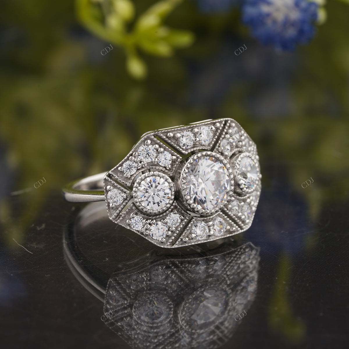 Round Lab-Grown Diamond Vintage Ring