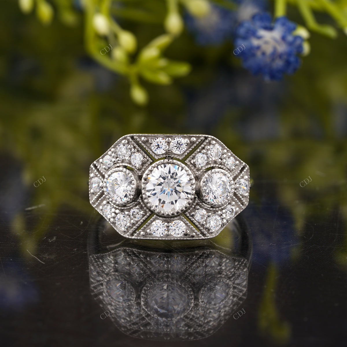 Round Lab-Grown Diamond Vintage Ring