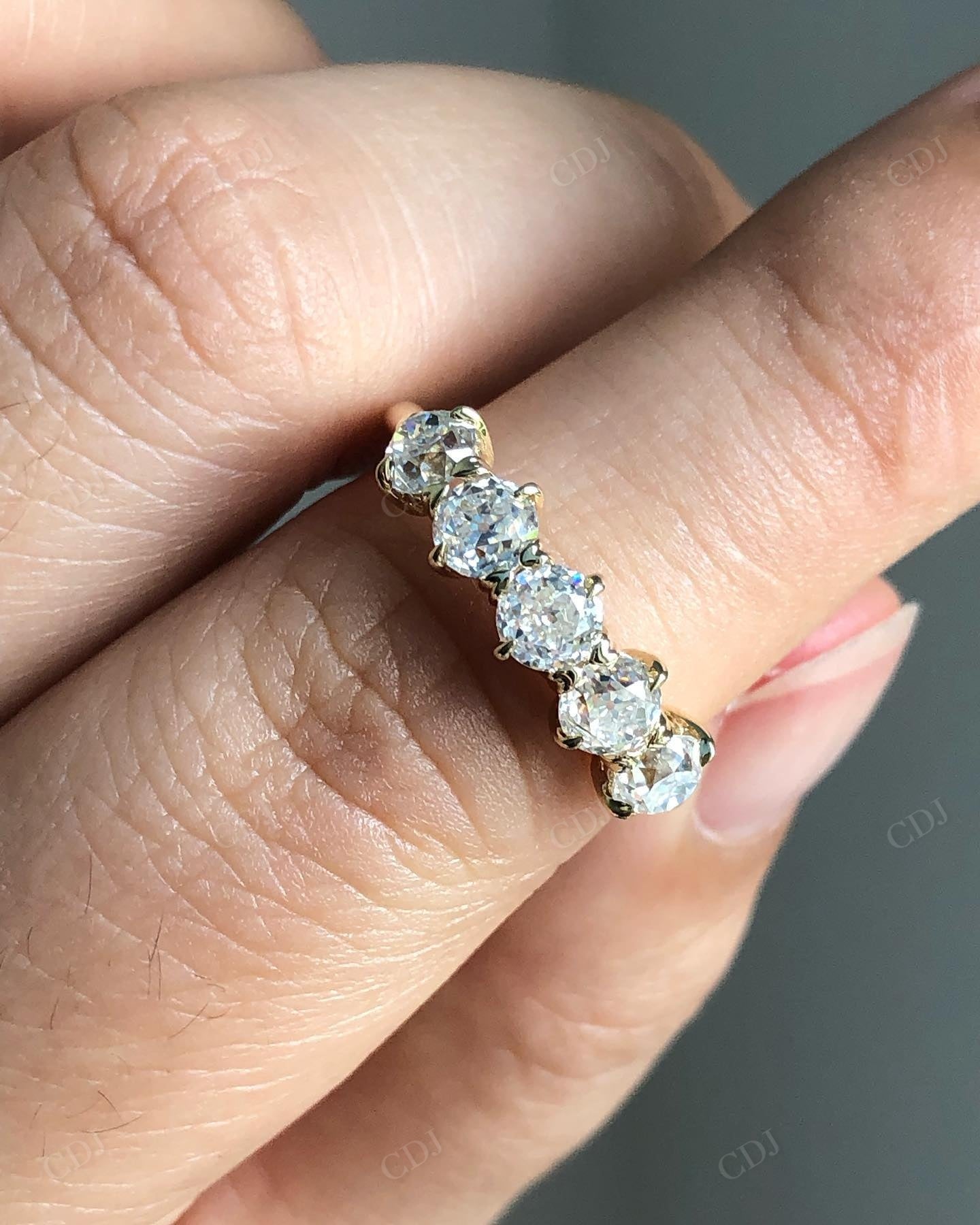 Round Cut 5 Stone Lab Grown Diamond Band