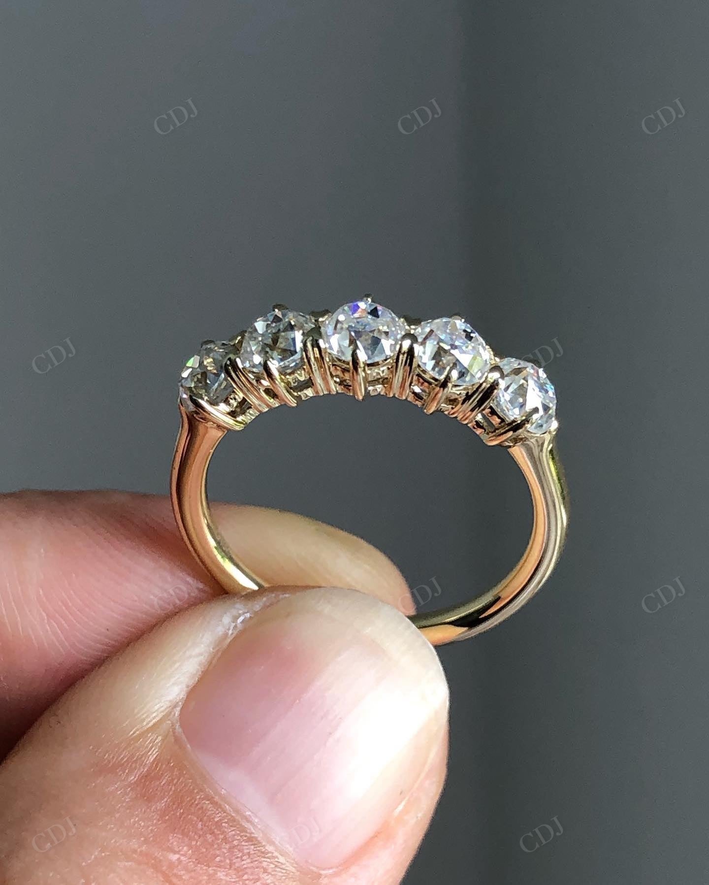 Round Cut 5 Stone Lab Grown Diamond Band
