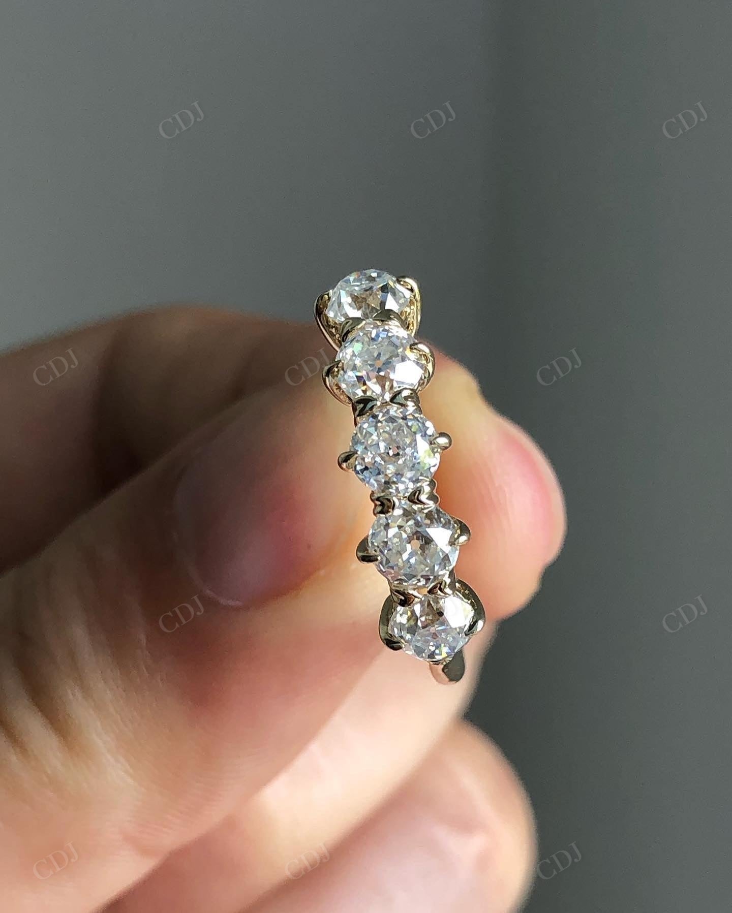 Round Cut 5 Stone Lab Grown Diamond Band