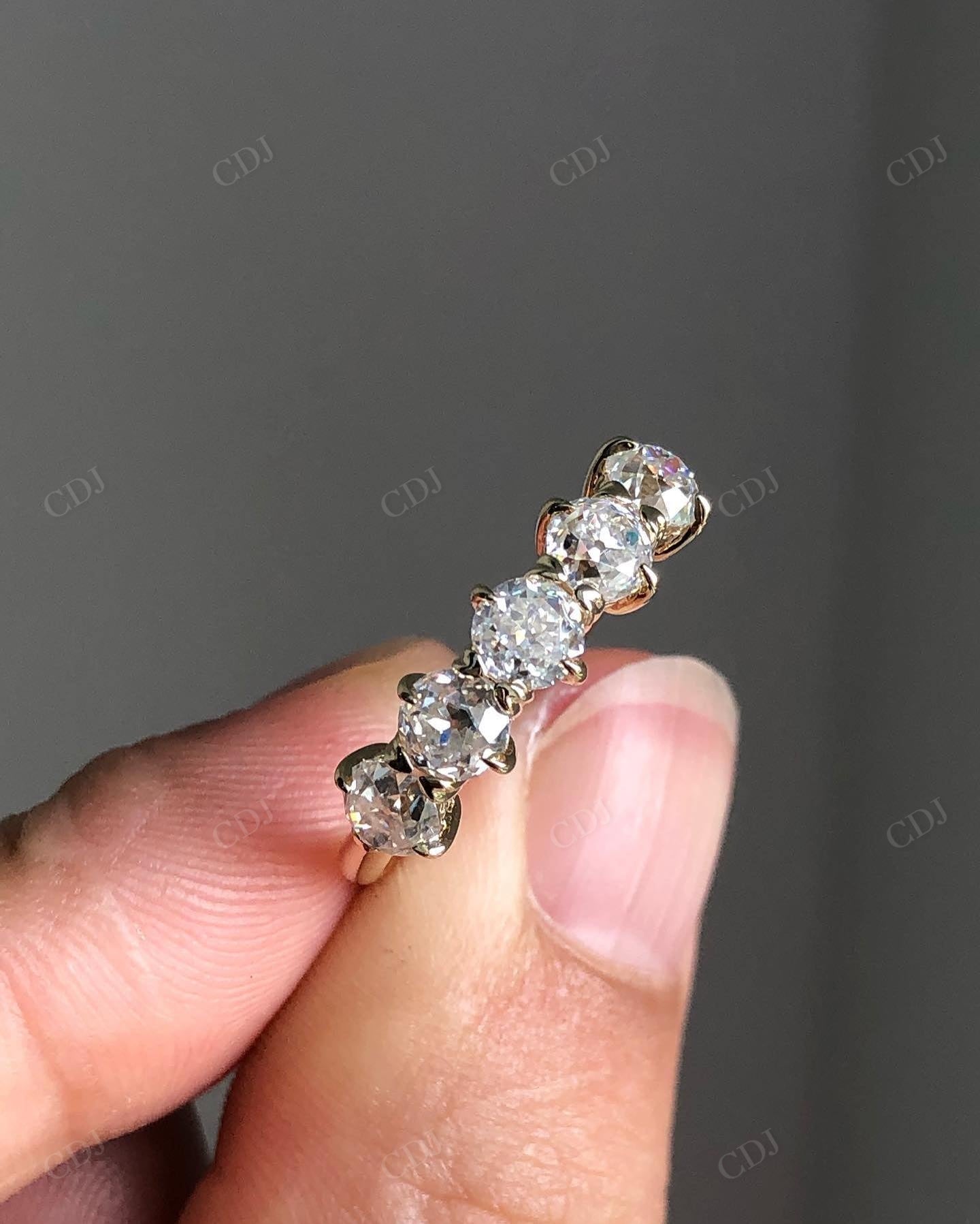Round Cut 5 Stone Lab Grown Diamond Band