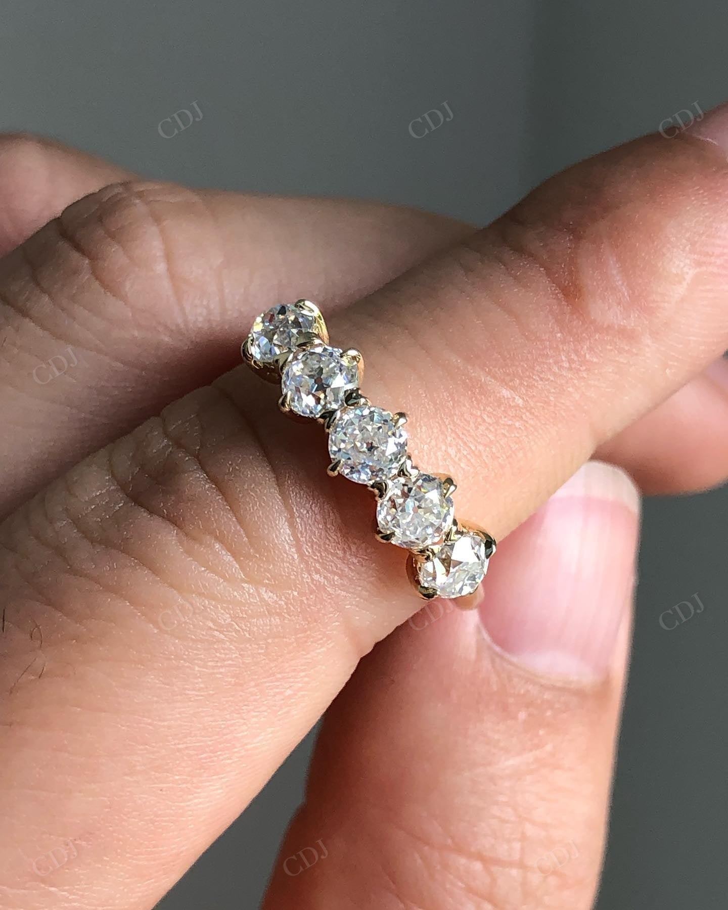Round Cut 5 Stone Lab Grown Diamond Band