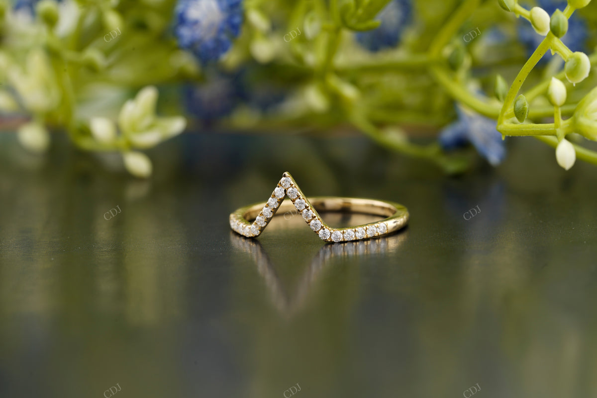 V-Shaped Lab-Grown Diamond Band customdiamjewel