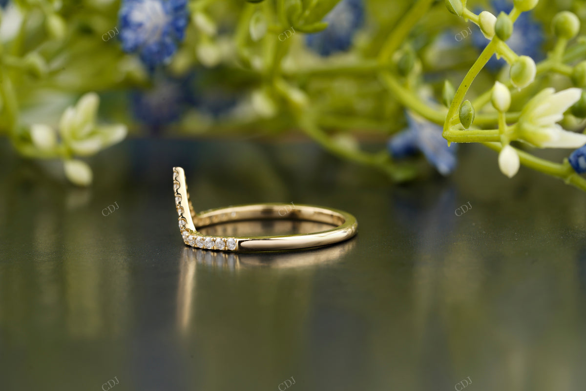V-Shaped Lab-Grown Diamond Band customdiamjewel