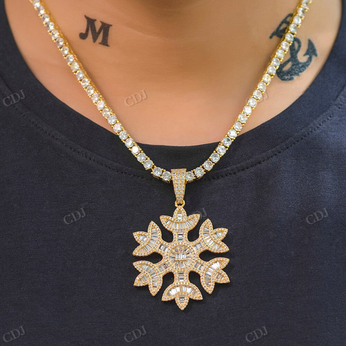 Iced Out Popular Snow Flower Hip Hop Pendant Snowflake Pendant hip hop jewelry CustomDiamJewel