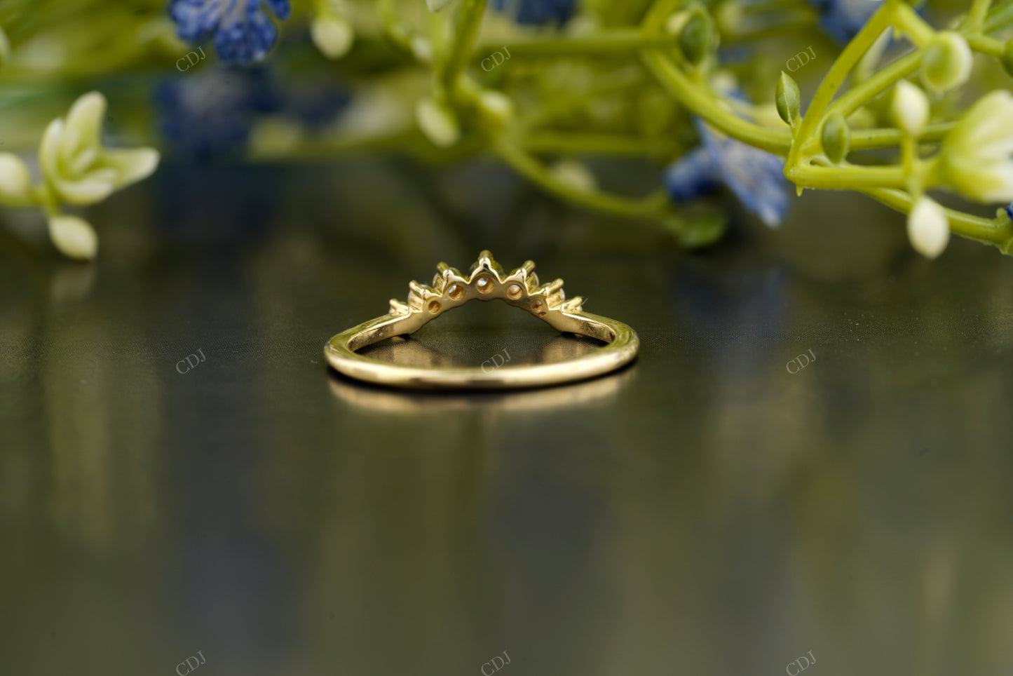 Lab-Grown Diamond V-Shaped Band
