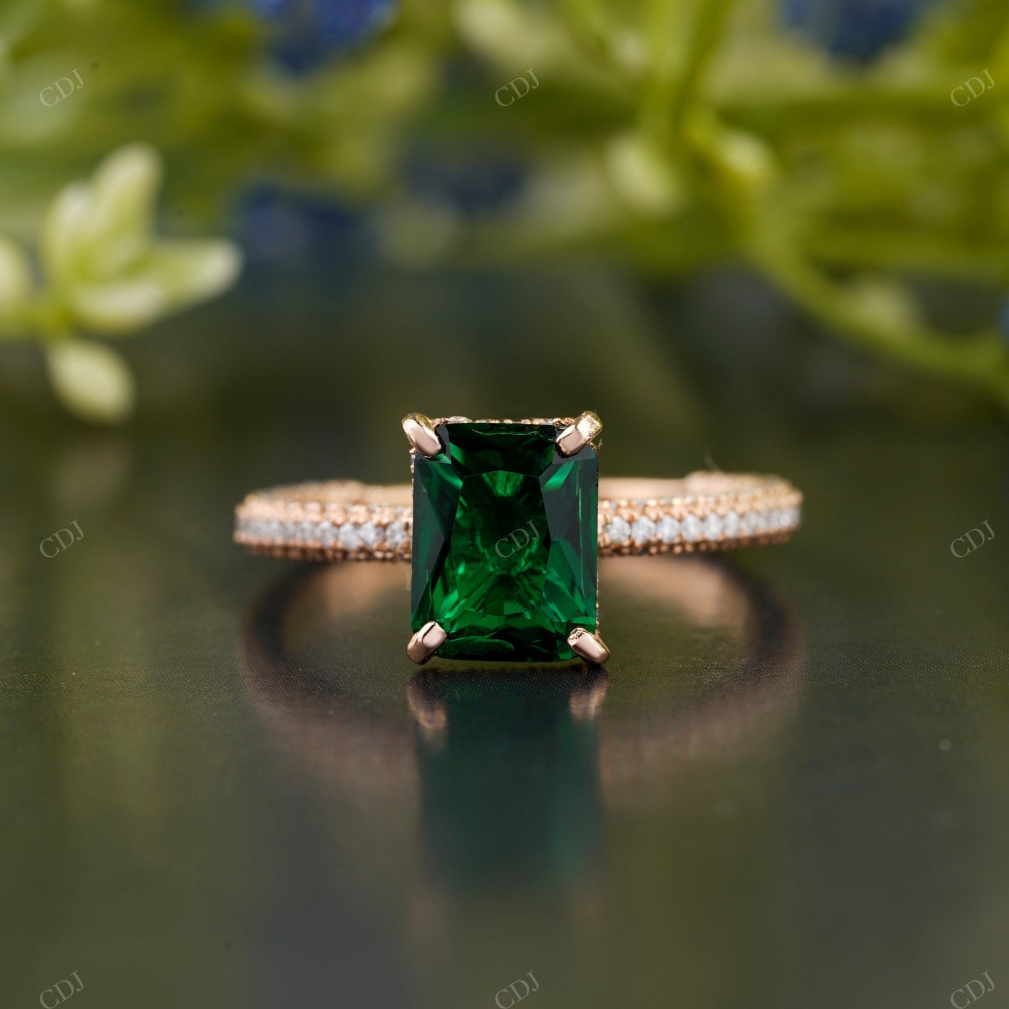 Luxury Green Emerald Engagement Ring customdiamjewel
