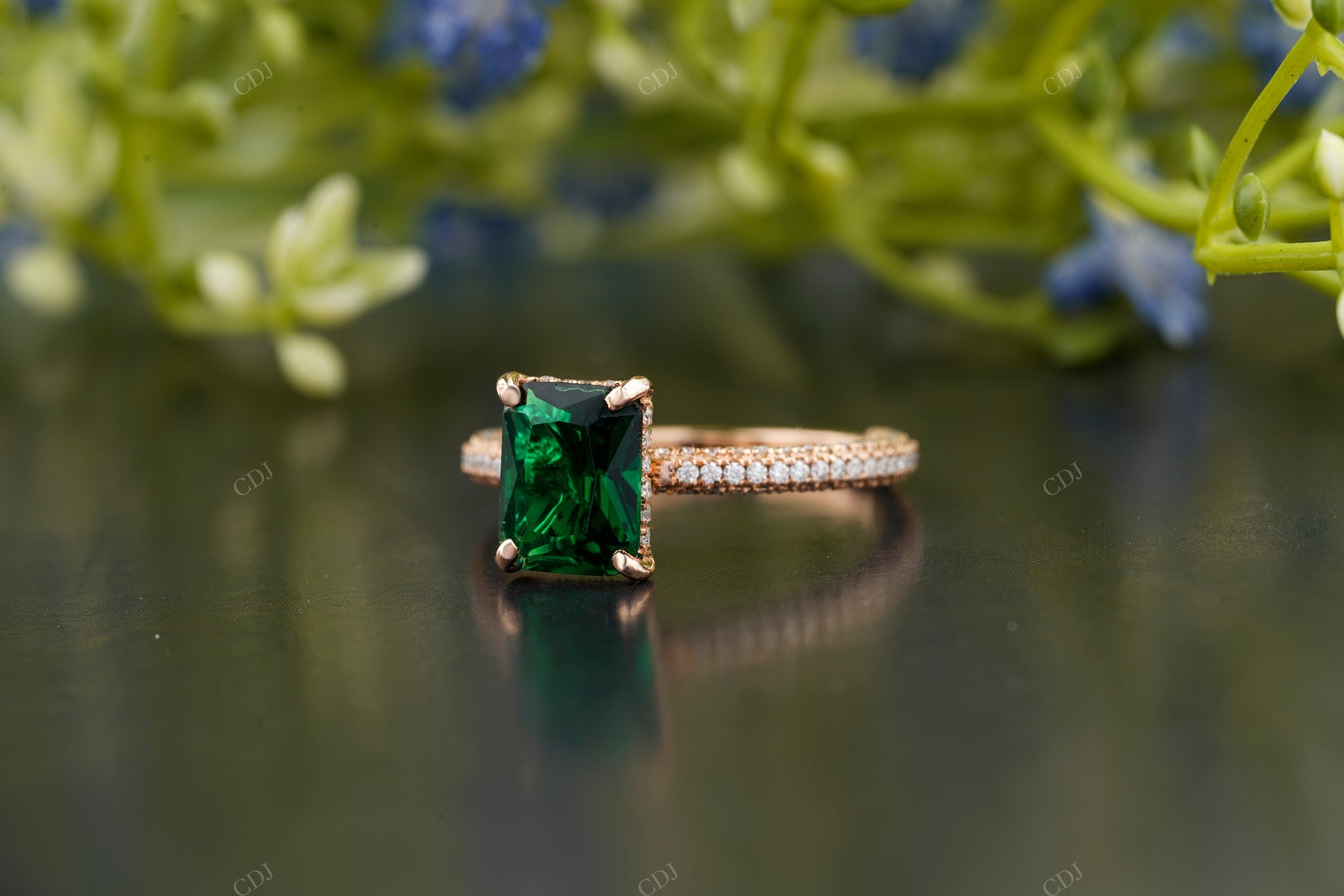 Luxury Green Emerald Engagement Ring customdiamjewel