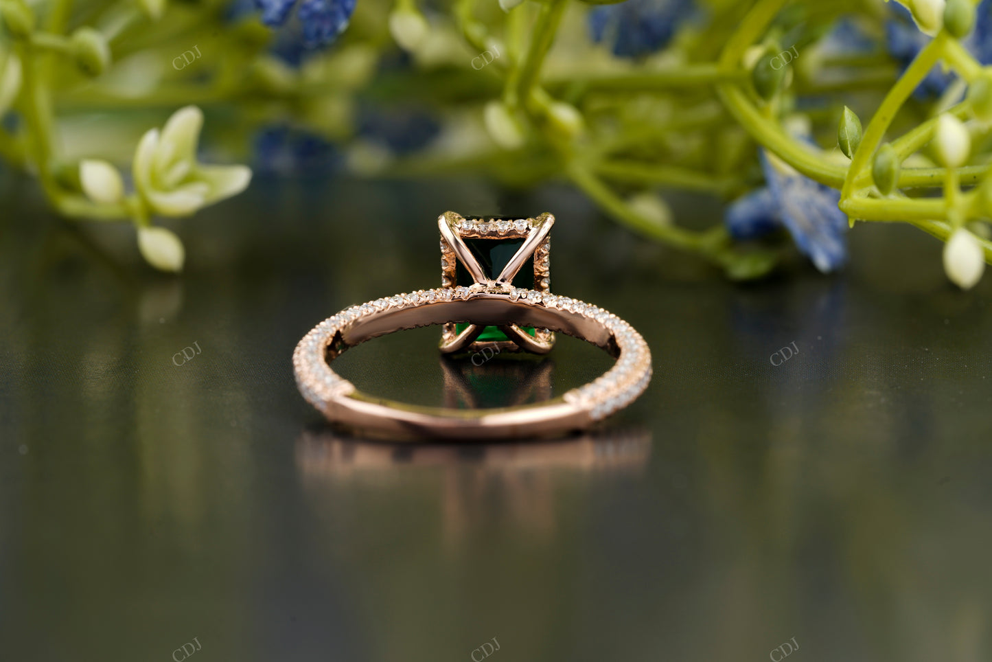 Luxury Green Emerald Engagement Ring customdiamjewel