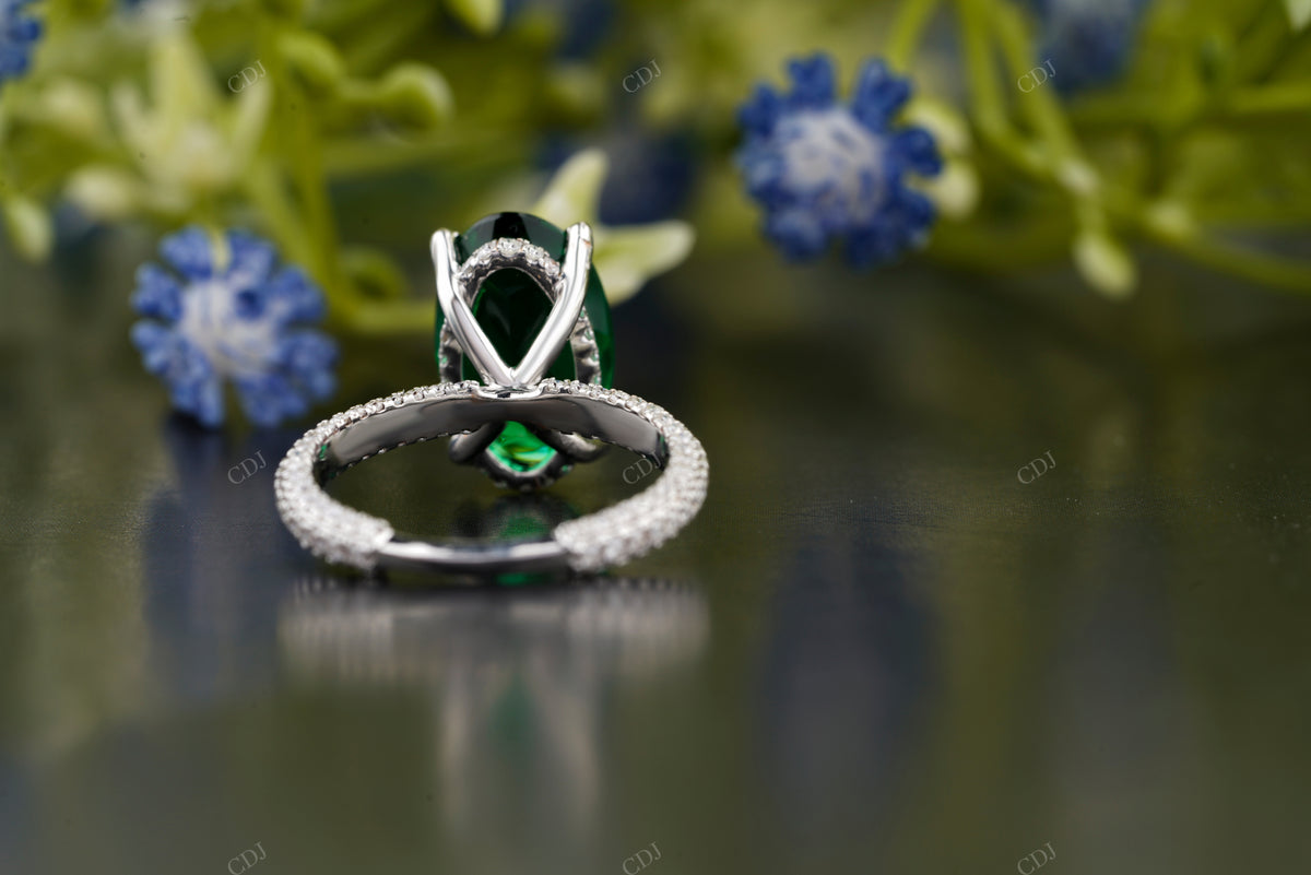 Oval Green Pavé Moissanite Ring customdiamjewel