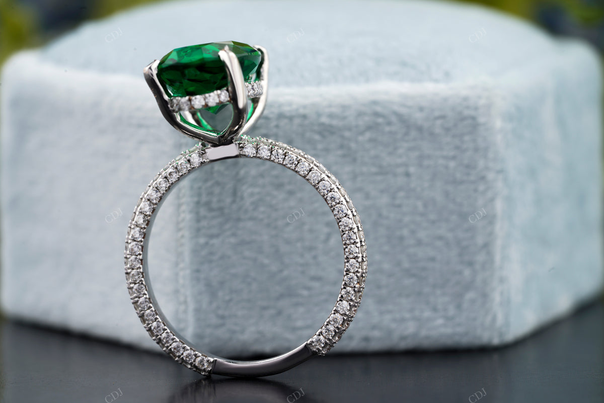 Oval Green Pavé Moissanite Ring customdiamjewel