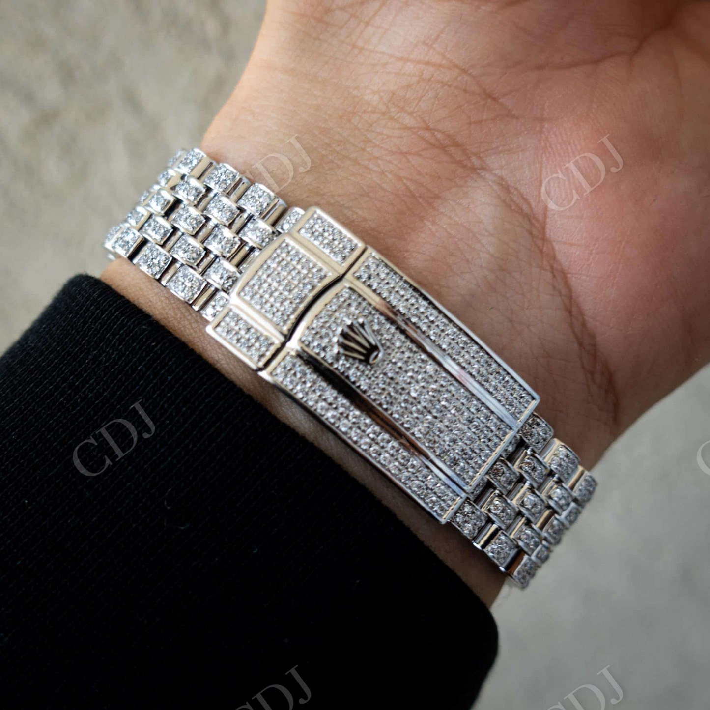 Wholesaler Customized Rolex Baguette Round Moissanite Watch customdiamjewel