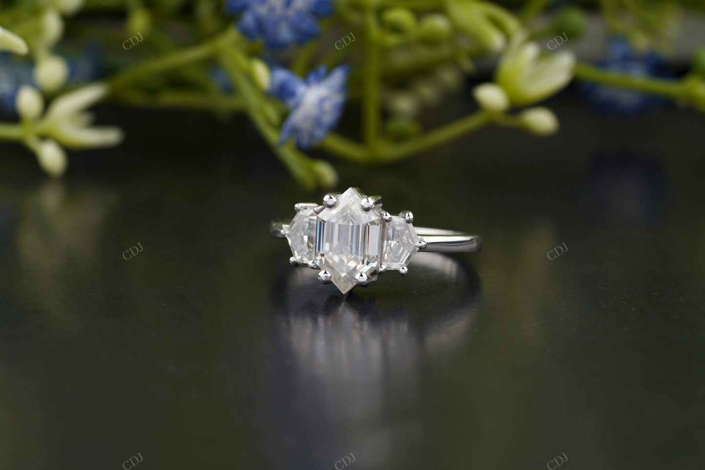Lab-Grown Diamond Geometric Ring