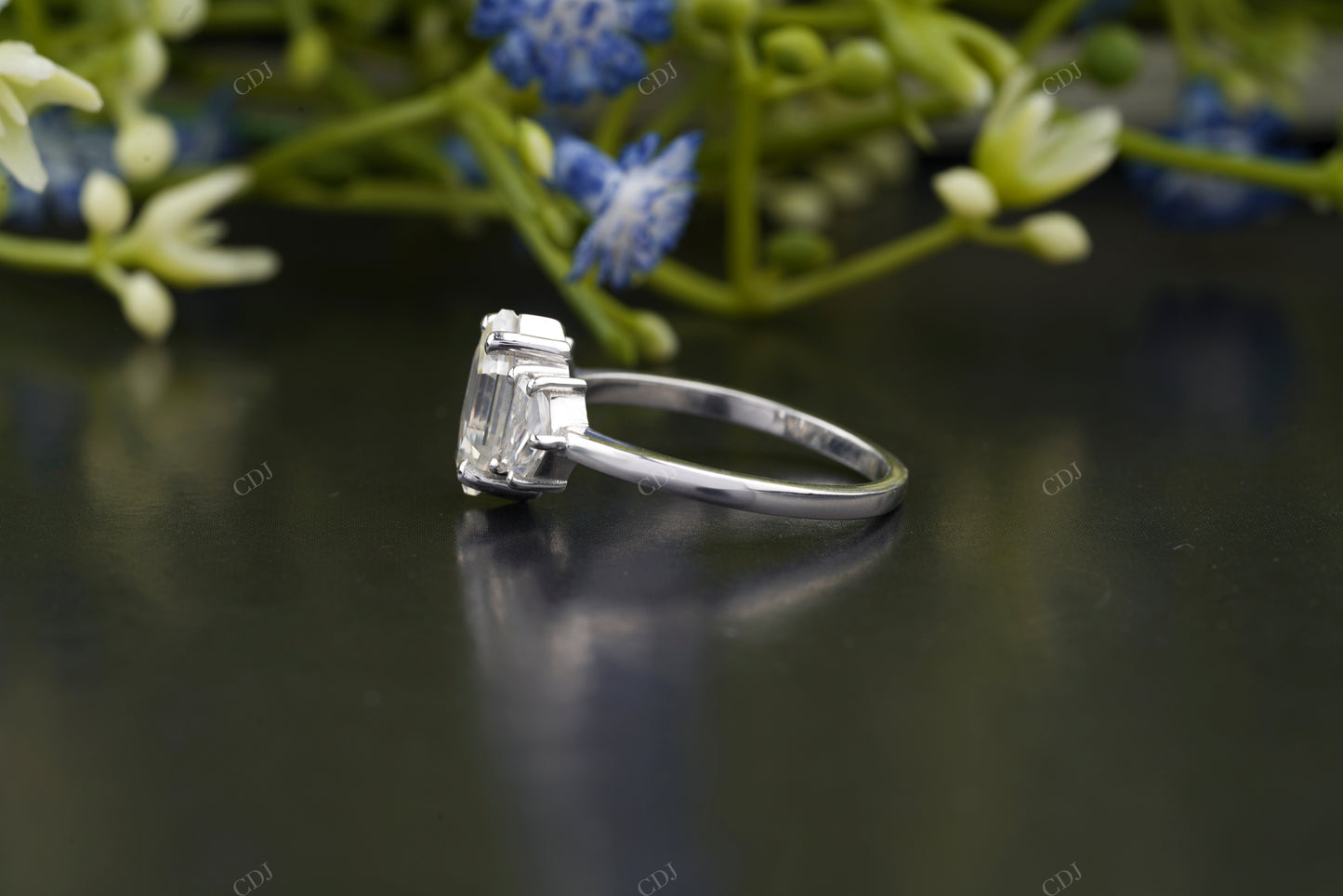 Lab-Grown Diamond Geometric Ring