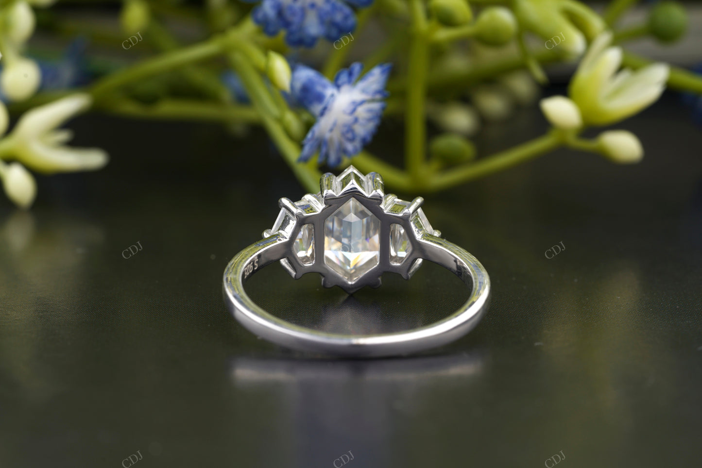 Lab-Grown Diamond Geometric Ring