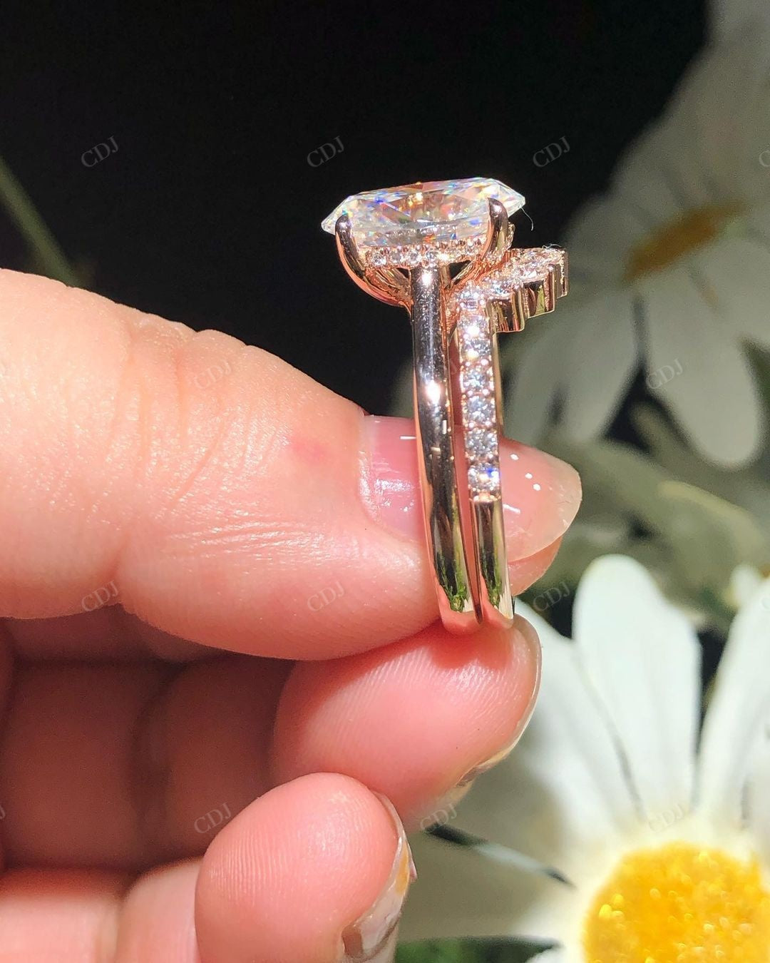 Oval Cut Lab Grown Diamond Bridal Ring Set
