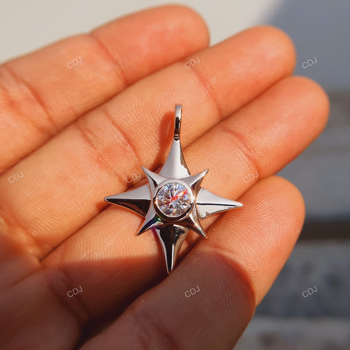 0.84ctw 10k White Gold Starburst CVD Diamond Pendant