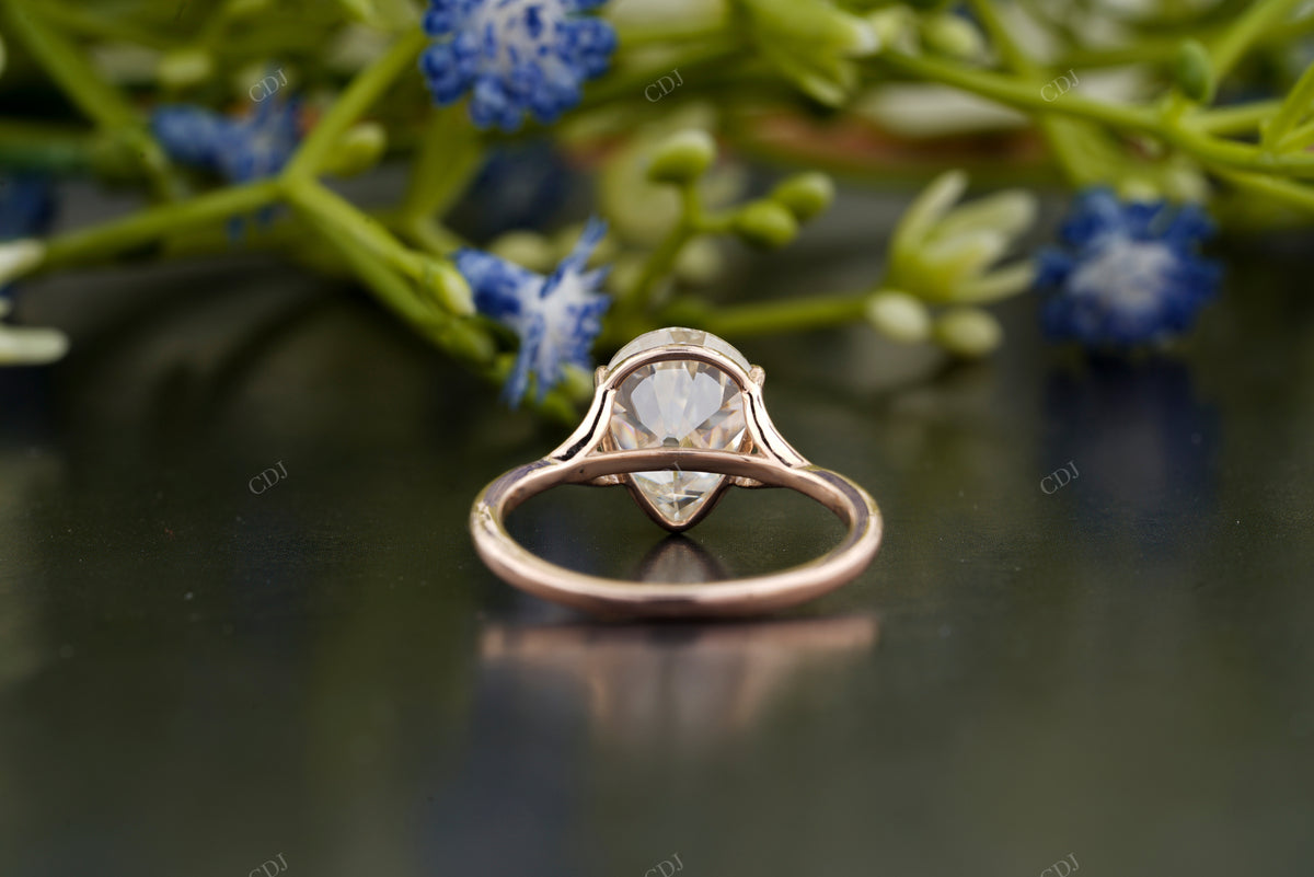 Pear Lab-Grown Diamond Split Shank Ring customdiamjewel