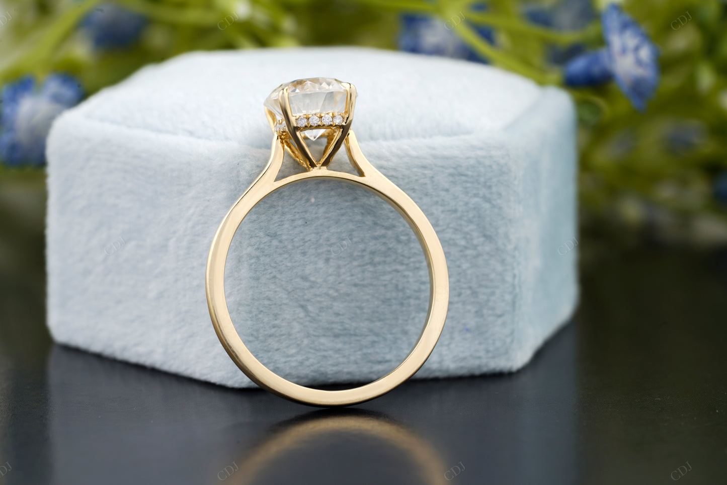 Classic Round Lab-Grown Diamond Ring